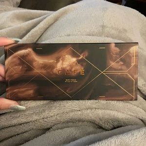 zoeva cafe palette